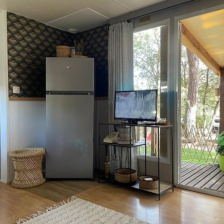 Camping Oasis Village Puget-sur Argens Buitenkant foto