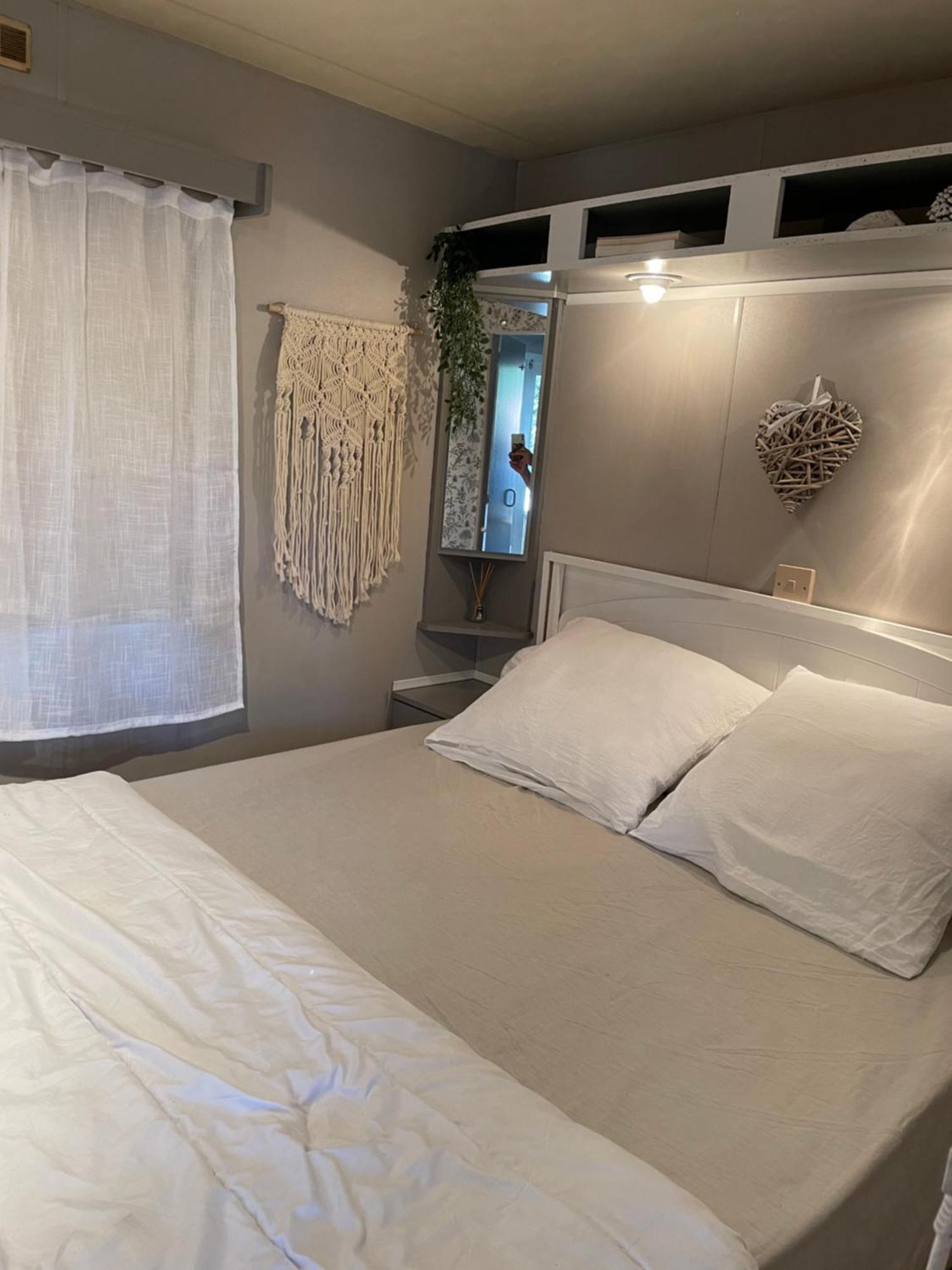 Camping Oasis Village Puget-sur Argens Buitenkant foto