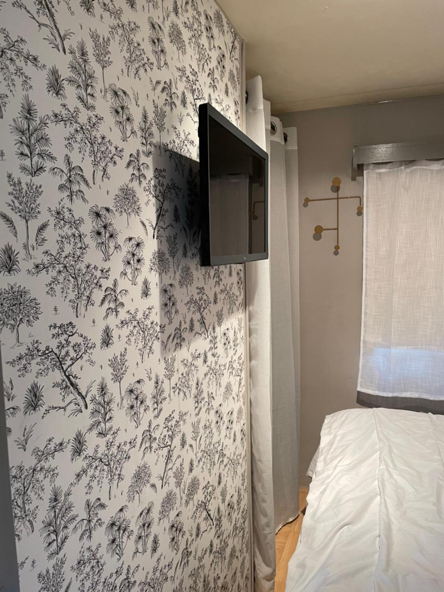 Camping Oasis Village Puget-sur Argens Buitenkant foto
